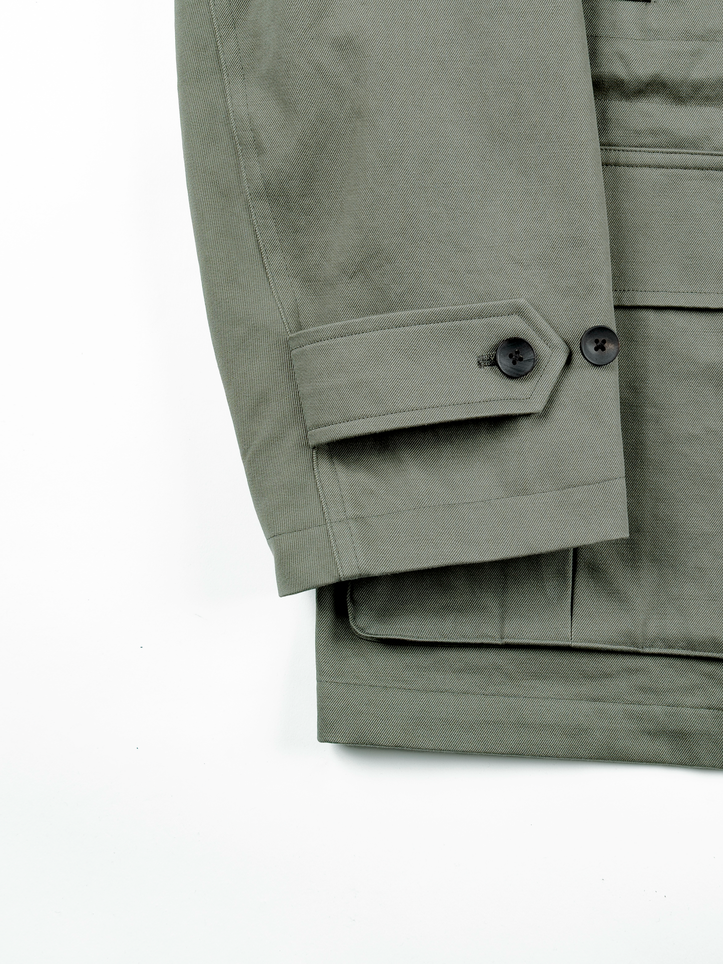 LEATHER COLLAR FINX/ZIMBABWE COTTON TWILL BLOUSON｜KHAKI