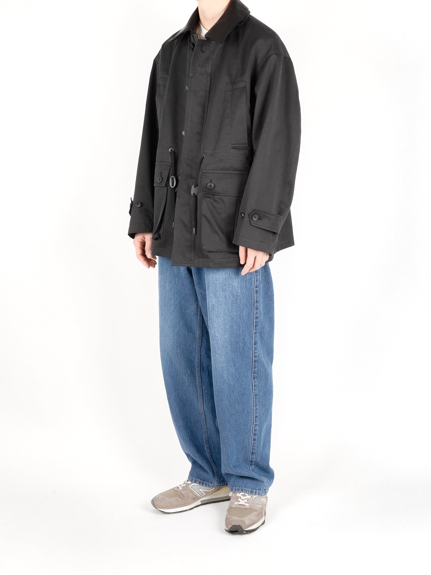 Model 176cm/62kg size M着用
