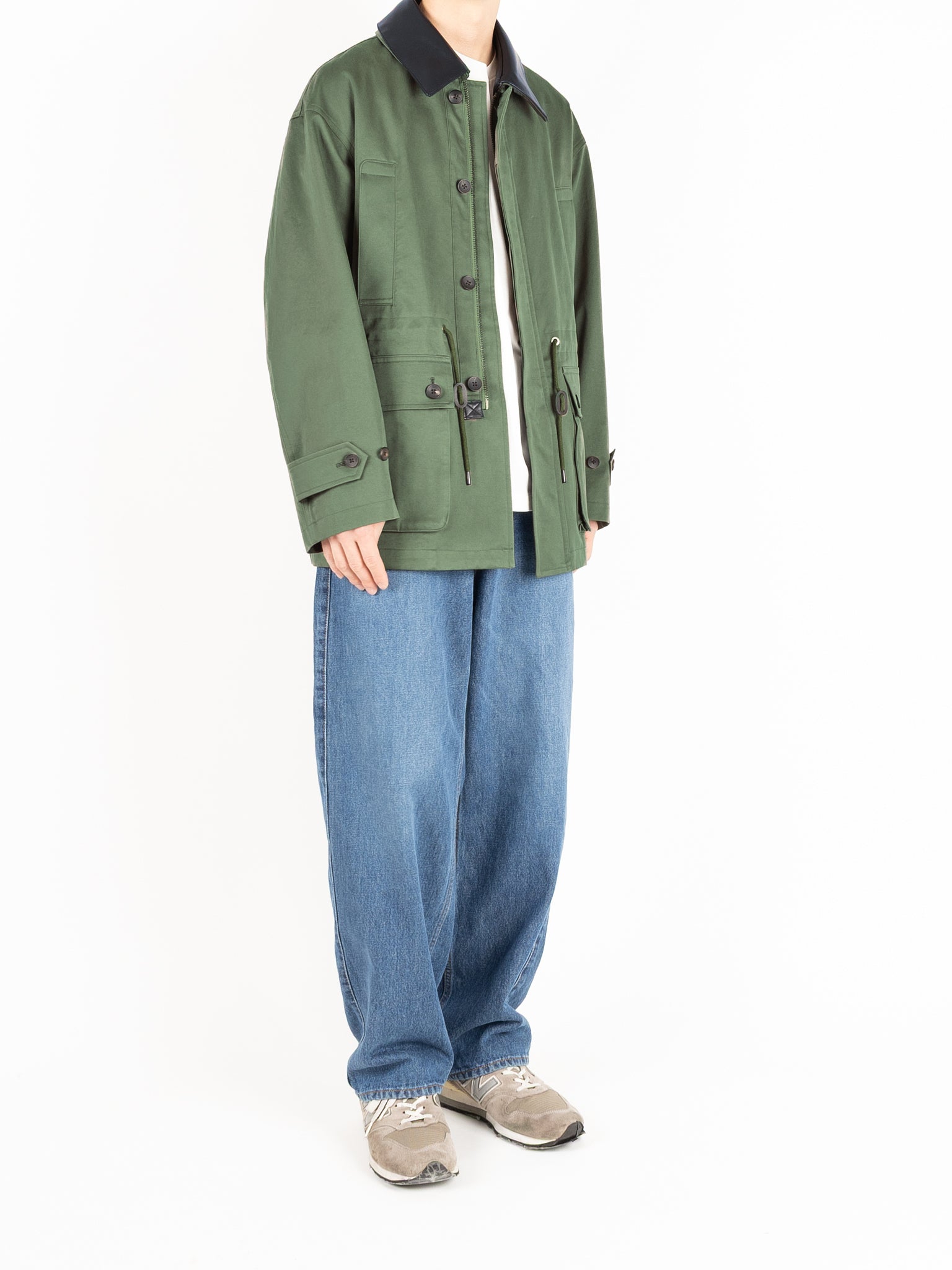 Model 176cm/62kg size M着用