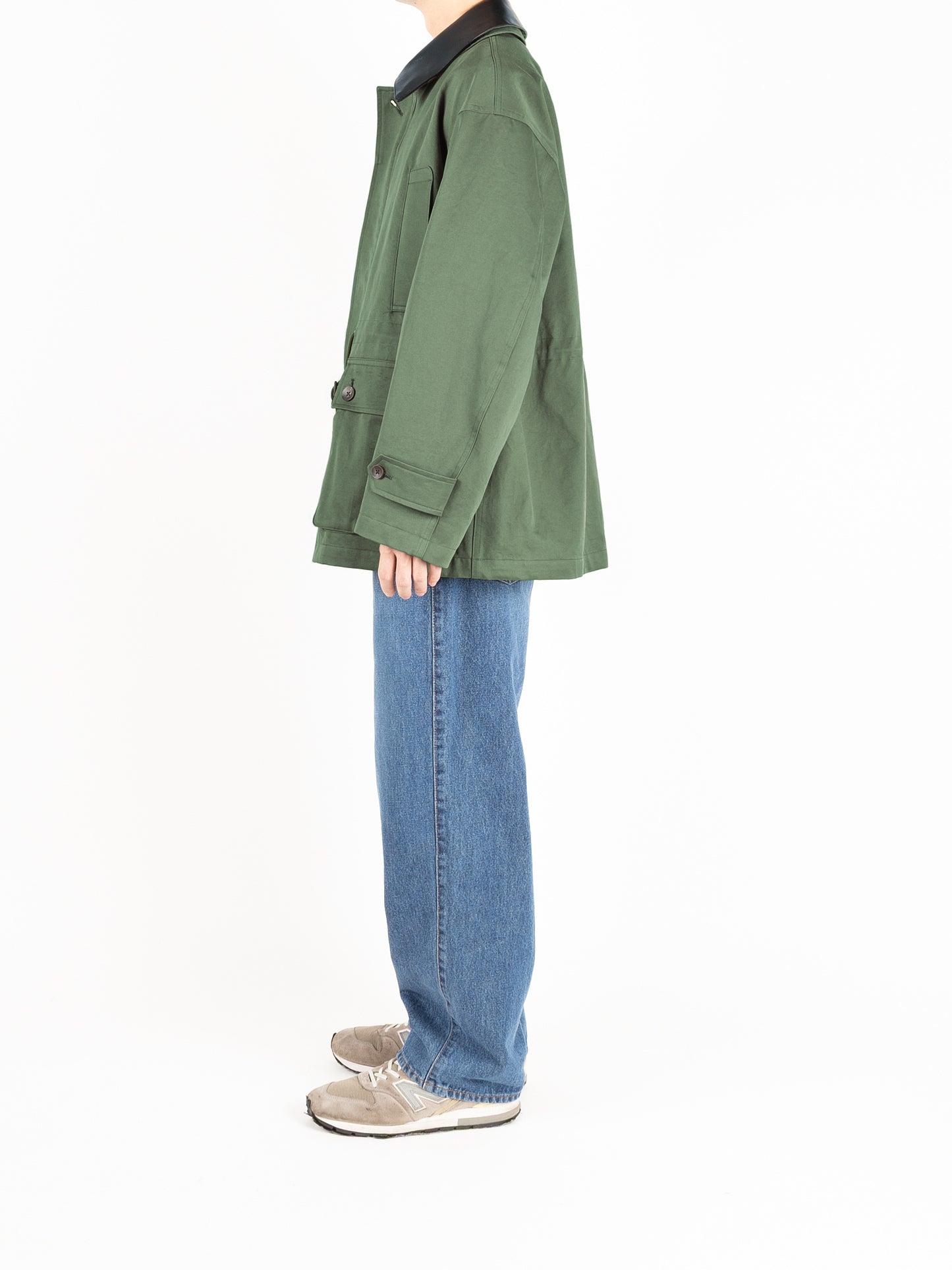 Model 176cm/62kg size M着用