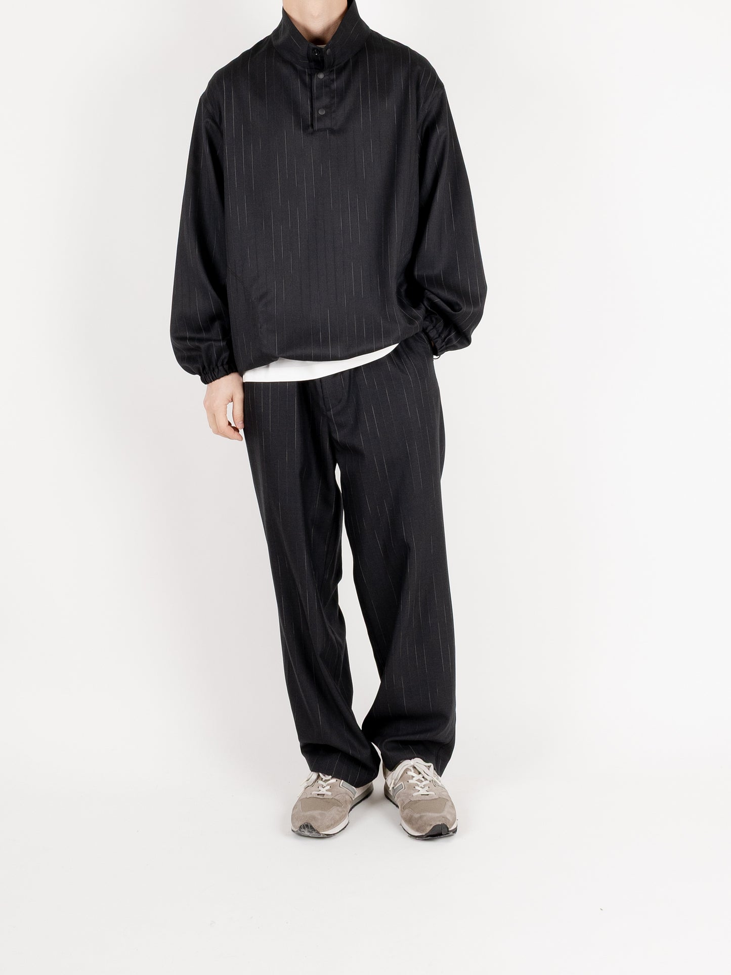 Model 176cm/62kg size M着用
