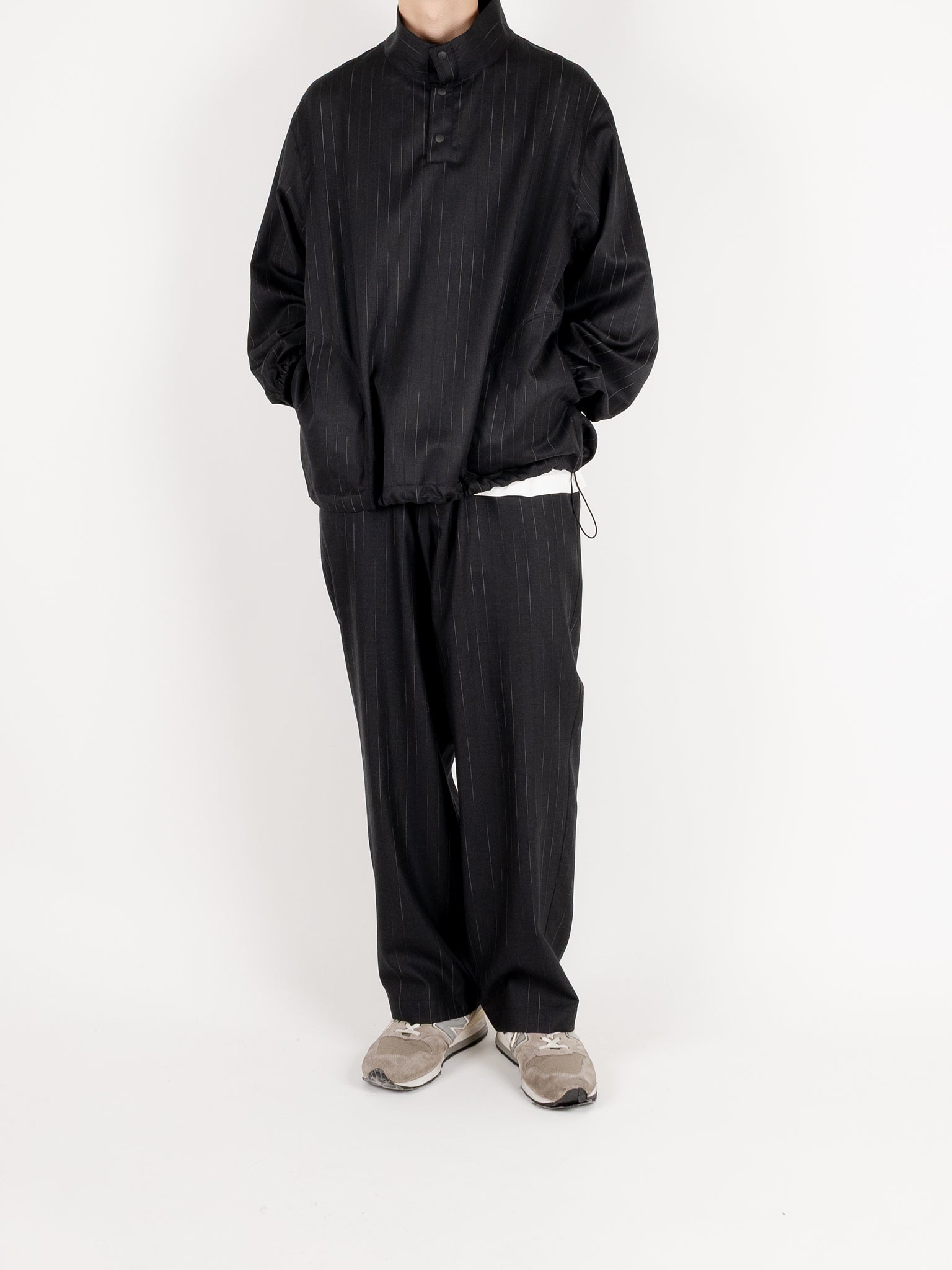 Model 176cm/62kg size M着用