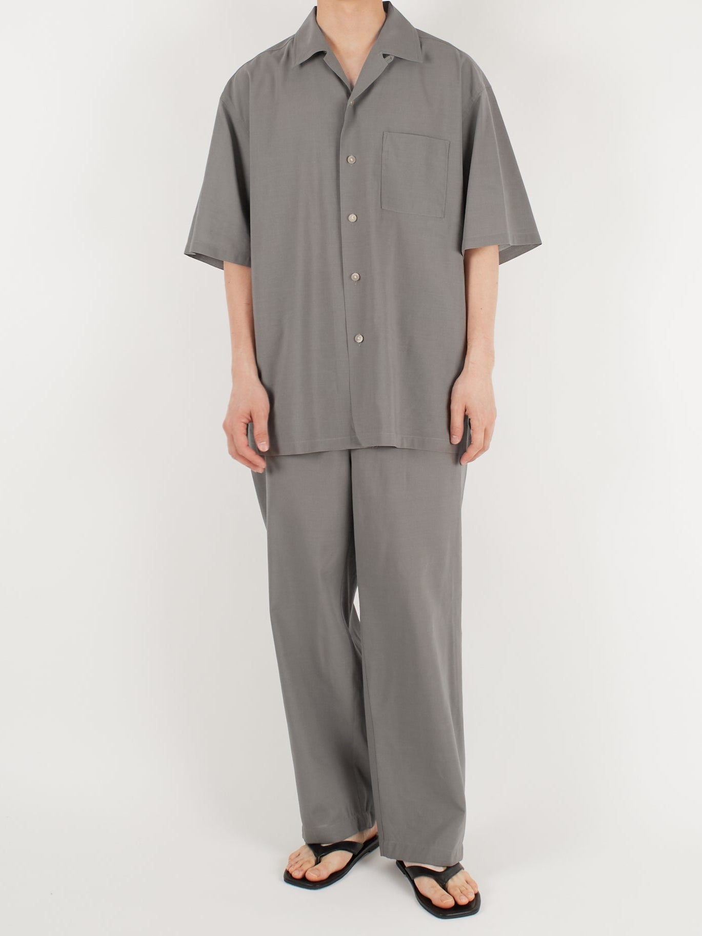 Model 176cm/62kg size M color GRAY着用