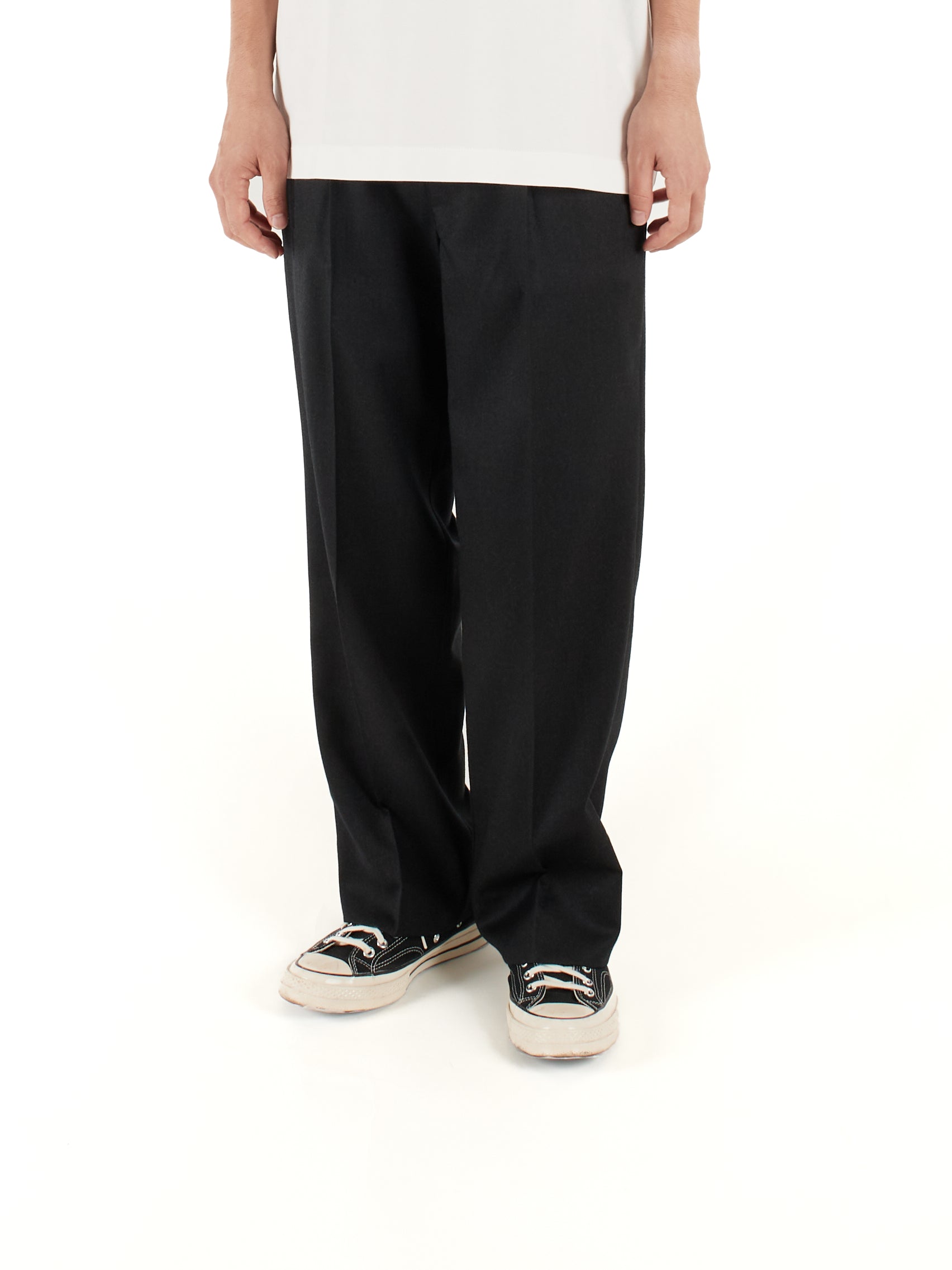 Model 176cm/62kg size M color TOP BLACK着用