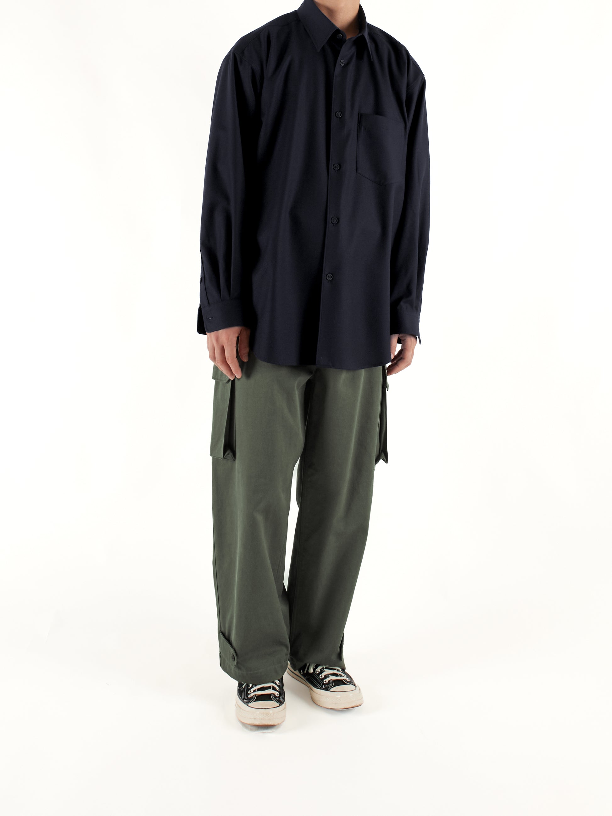 Model 176cm/62kg size L color SPACE NAVY着用
