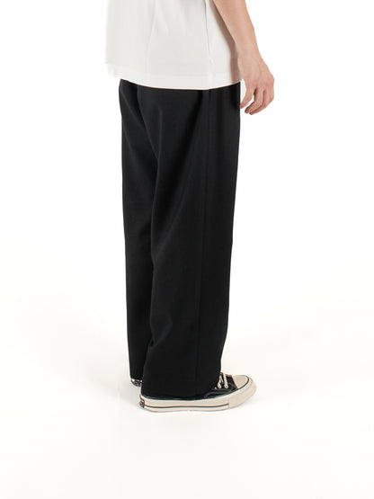 Model 176cm/62kg size M color TOP BLACK着用