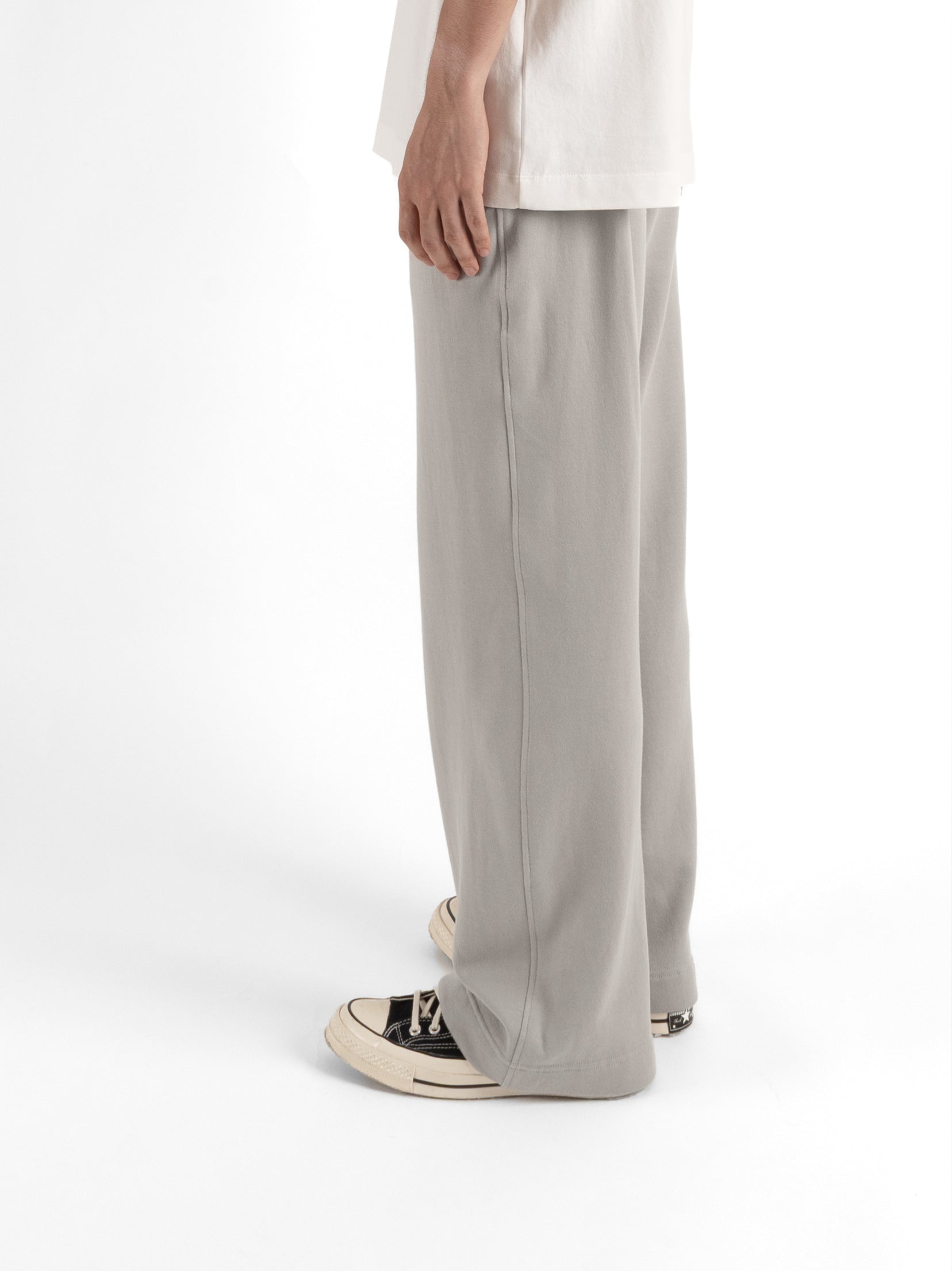 Model 176cm/62kg size M color FOG GRAY着用