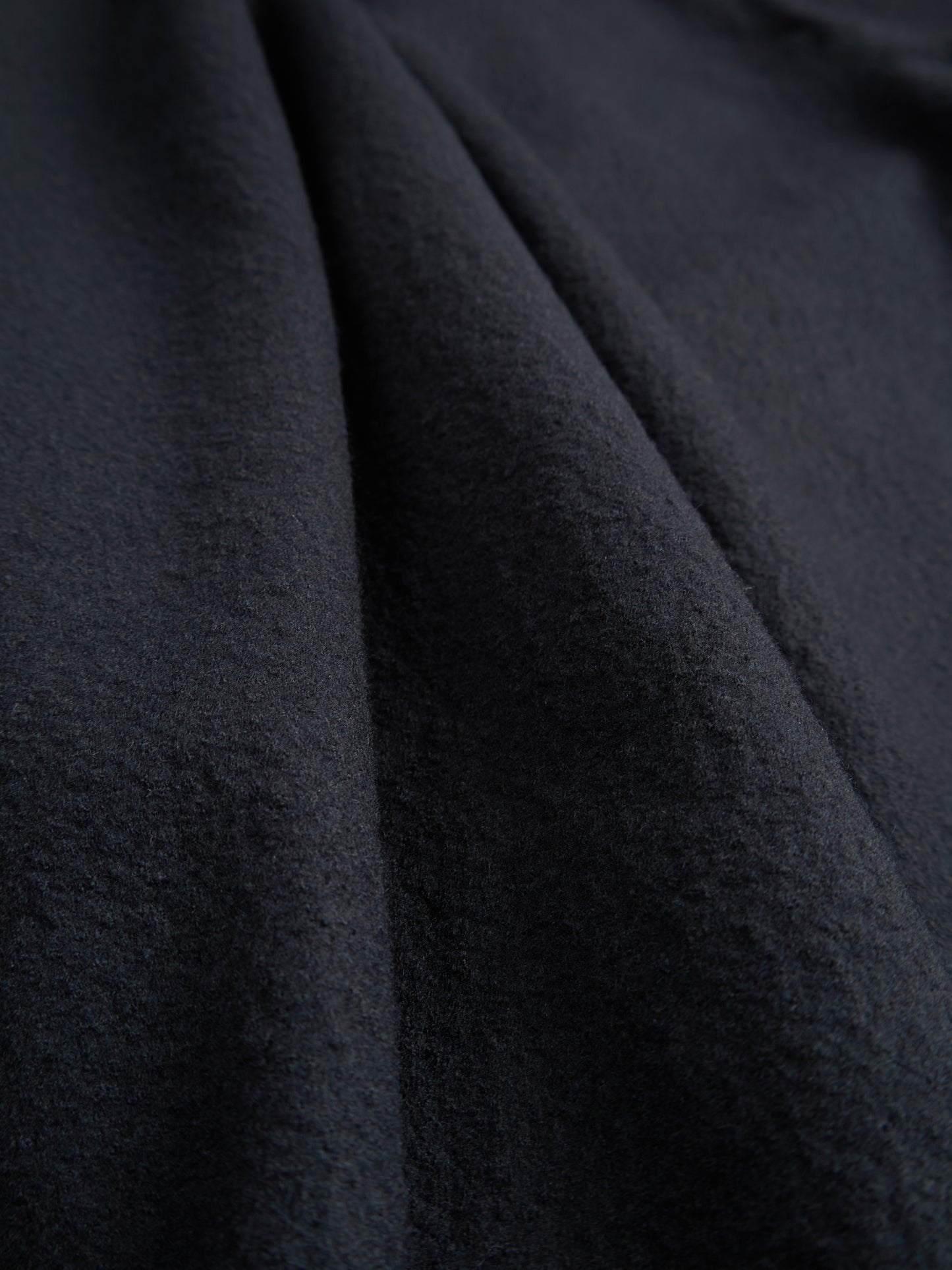 Super160's WOOL CRATER JERSEY PULLOVER｜BLACK