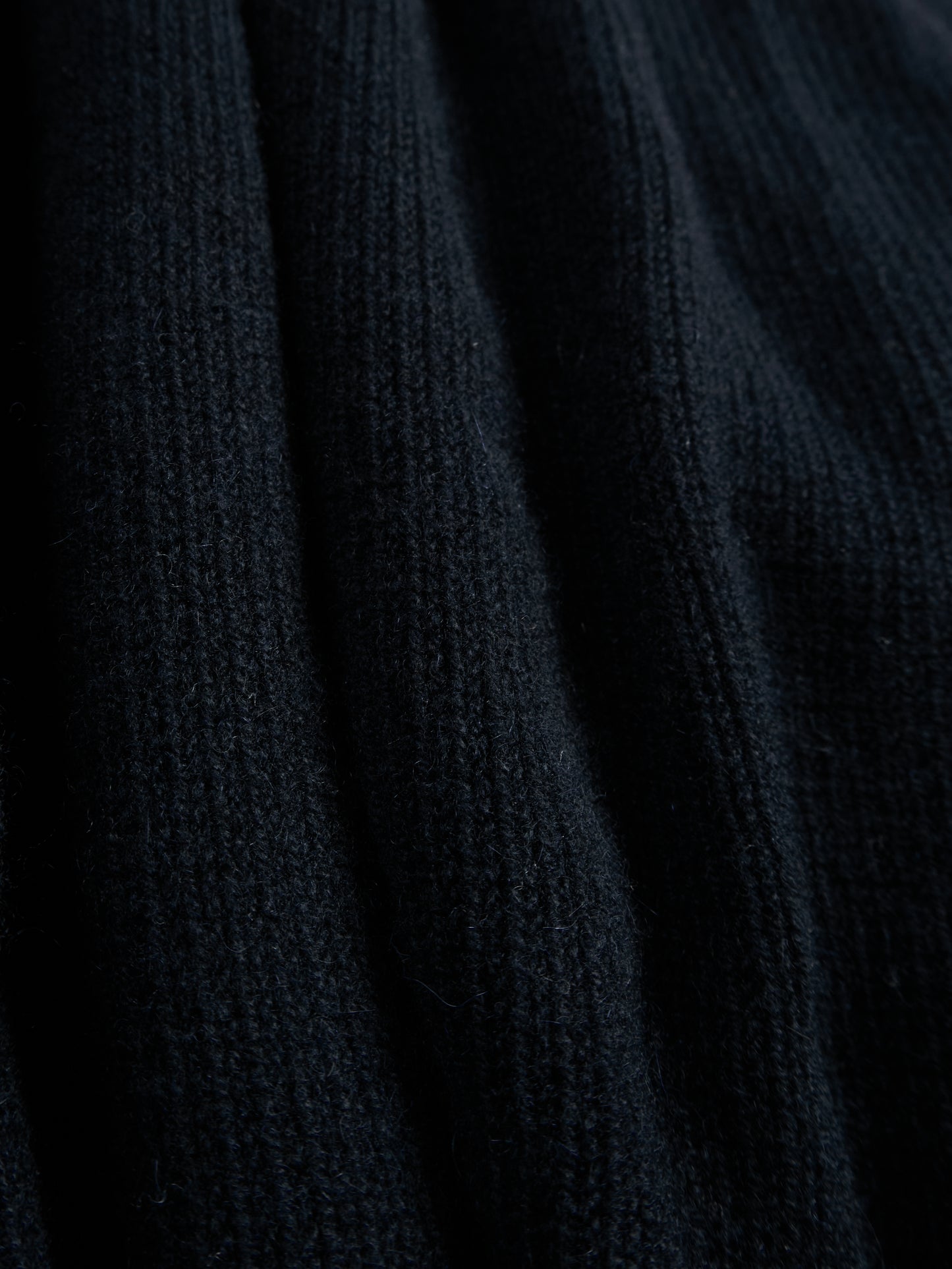 ALASHAN CASHMERE SWEATER｜DARK NAVY