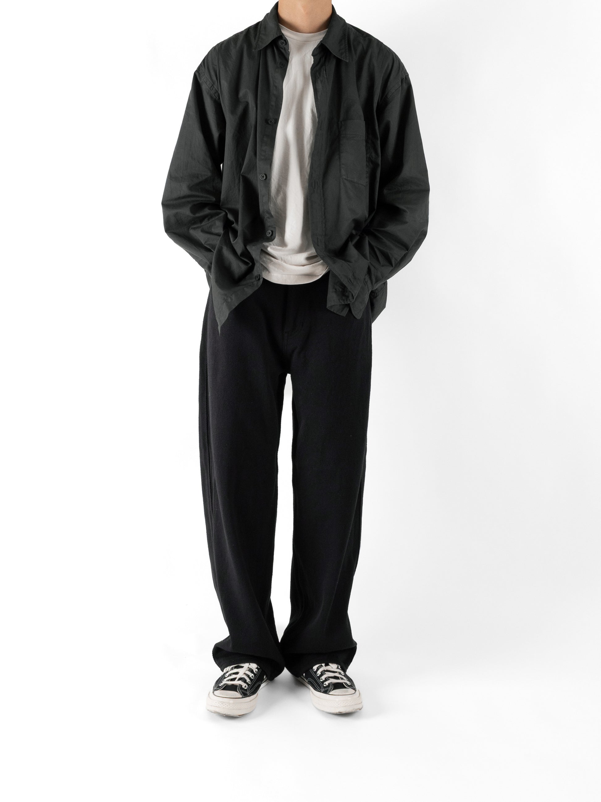 Model 176cm/62kg size M color INK BLACK着用