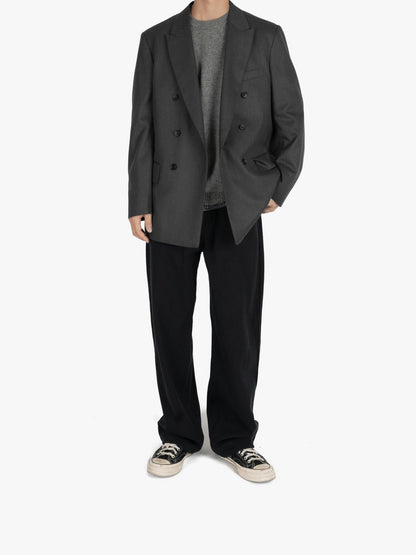 Model 176cm/62kg size L color CHARCOAL着用