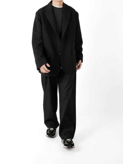 Model 165cm/53kg size S color TOP CHARCOAL着用