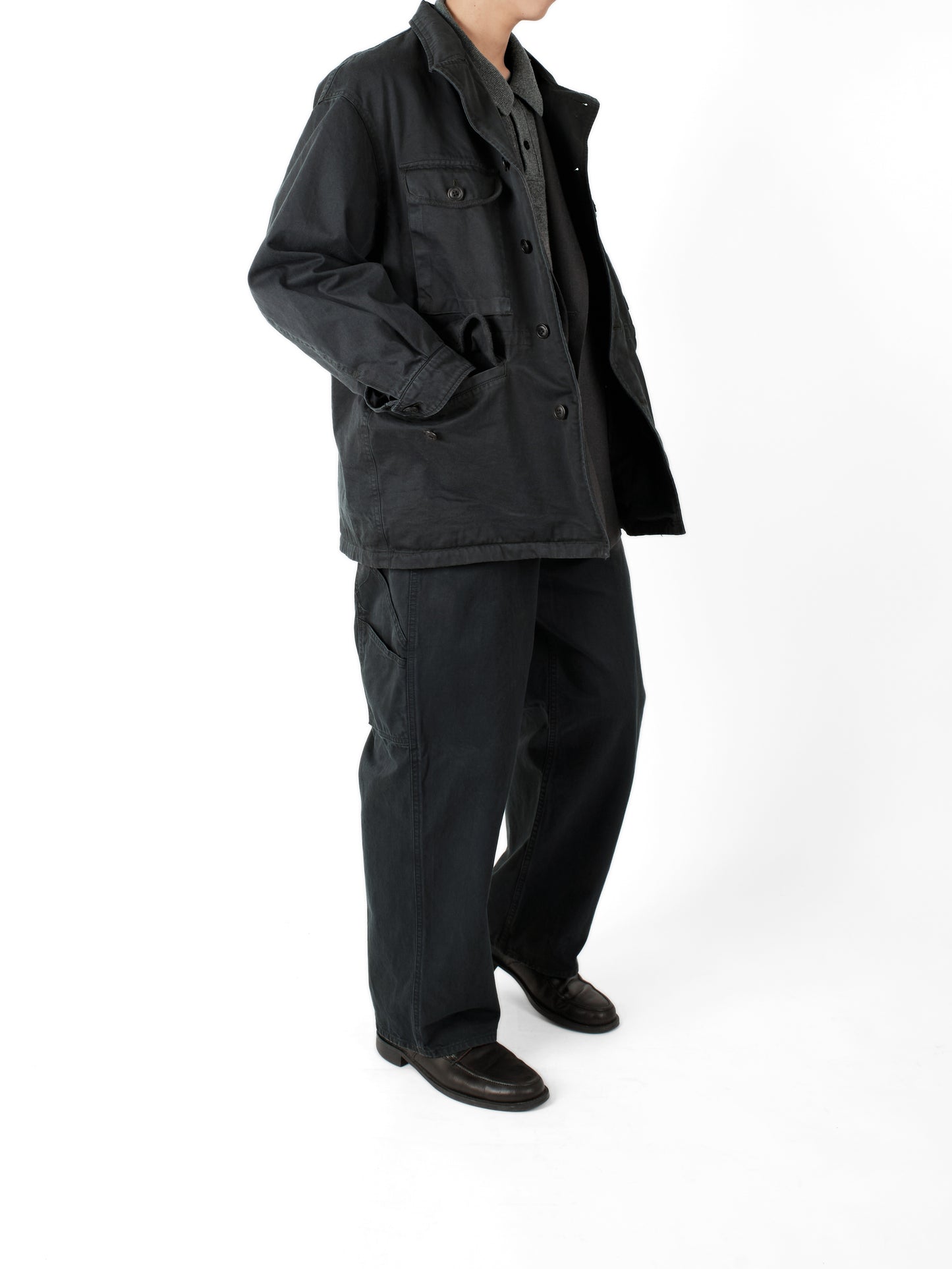 Model 174cm/60kg size M color INK BLACK着用