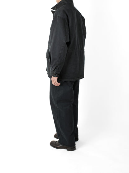 Model 174cm/60kg size M color INK BLACK着用