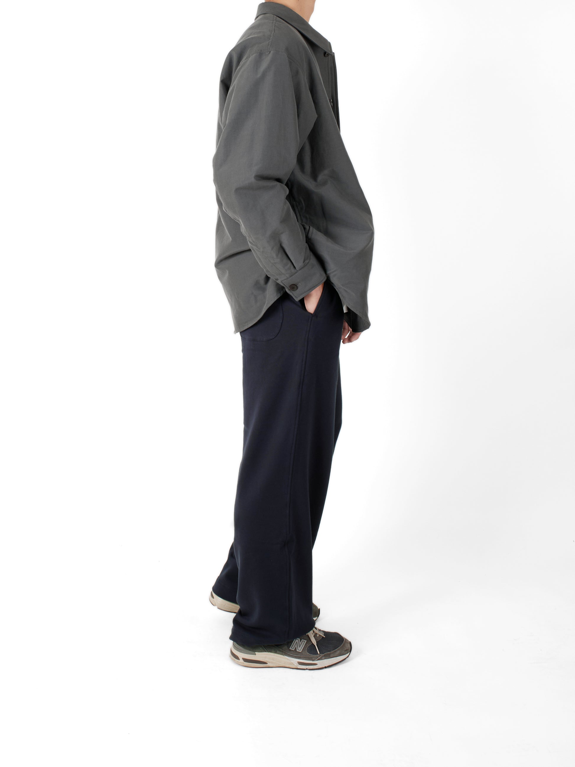 Model 174cm/60kg size M color BLUE GRAY着用