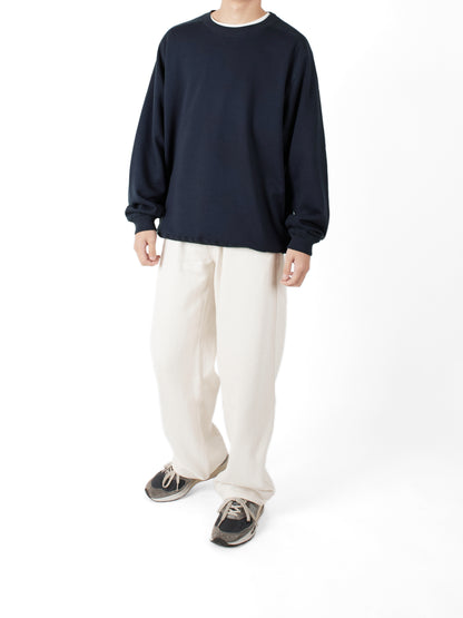 Model 165cm/53kg size S color NAVY着用