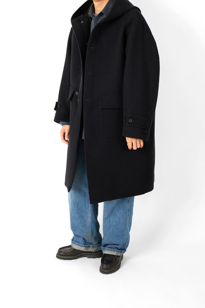 Model 165cm/54kg size S color BLACK着用