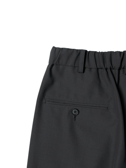 Super130's WORSTED WOOL TROPICAL 2-TUCK EASY PANTS|CHARCOAL – Cornier Super130's WORSTED WOOL TROPICAL 2-TUCK EASY PANTS|CHARCOAL – Cornier