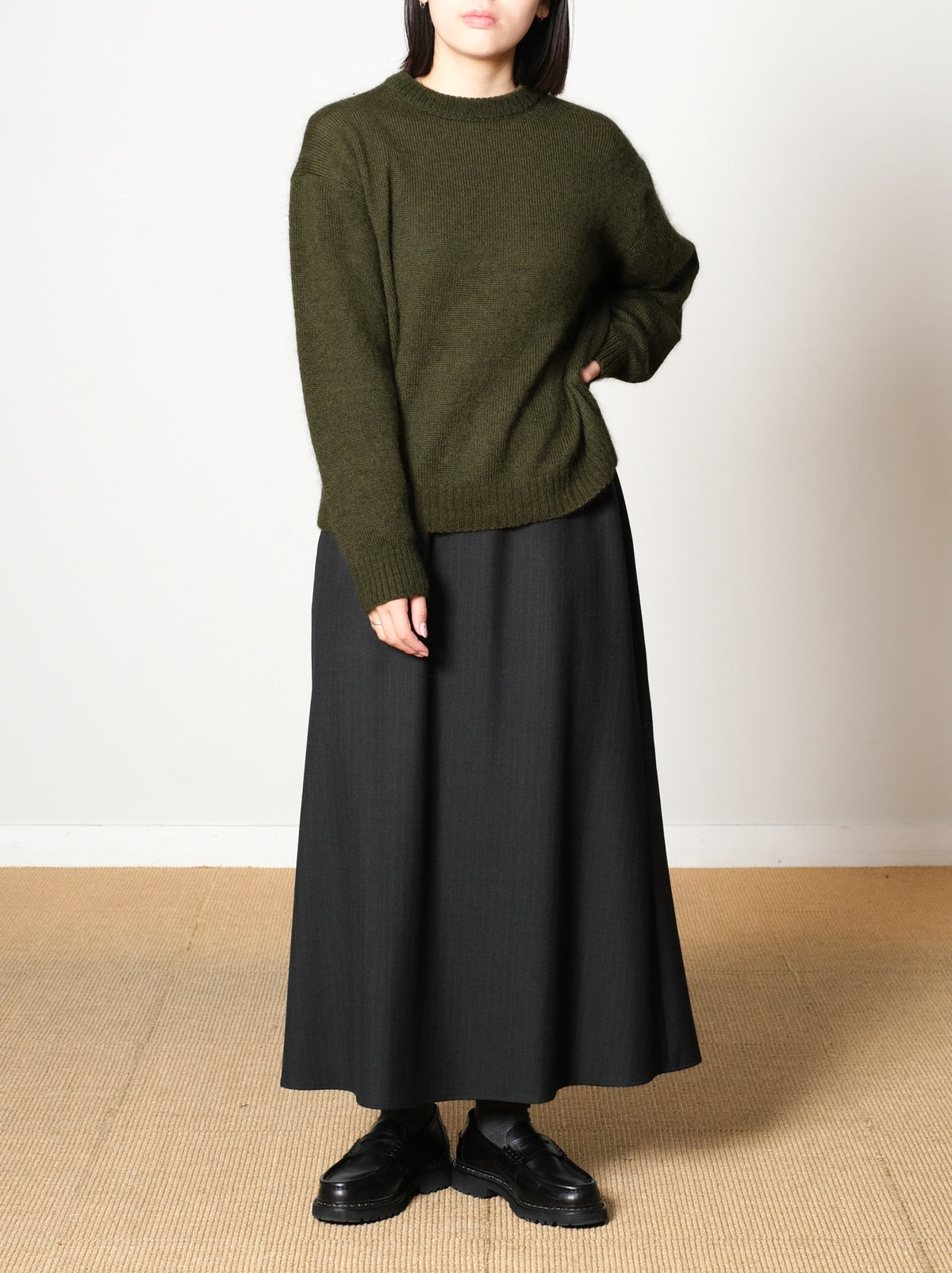 Model 159cm size M color KHAKI着用