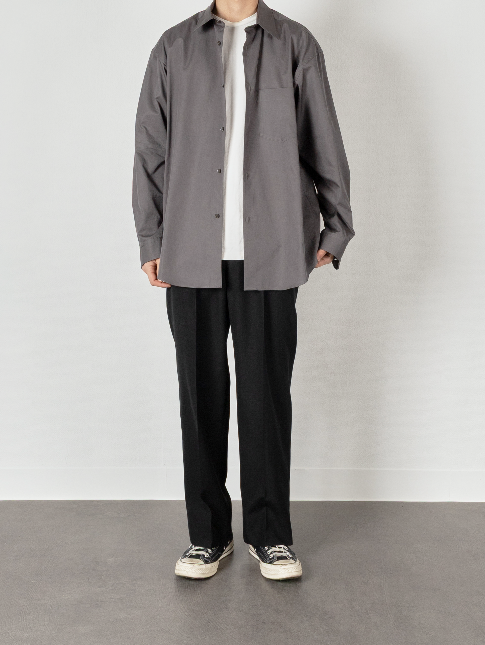 Model 176cm/62kg size L color GRAY着用