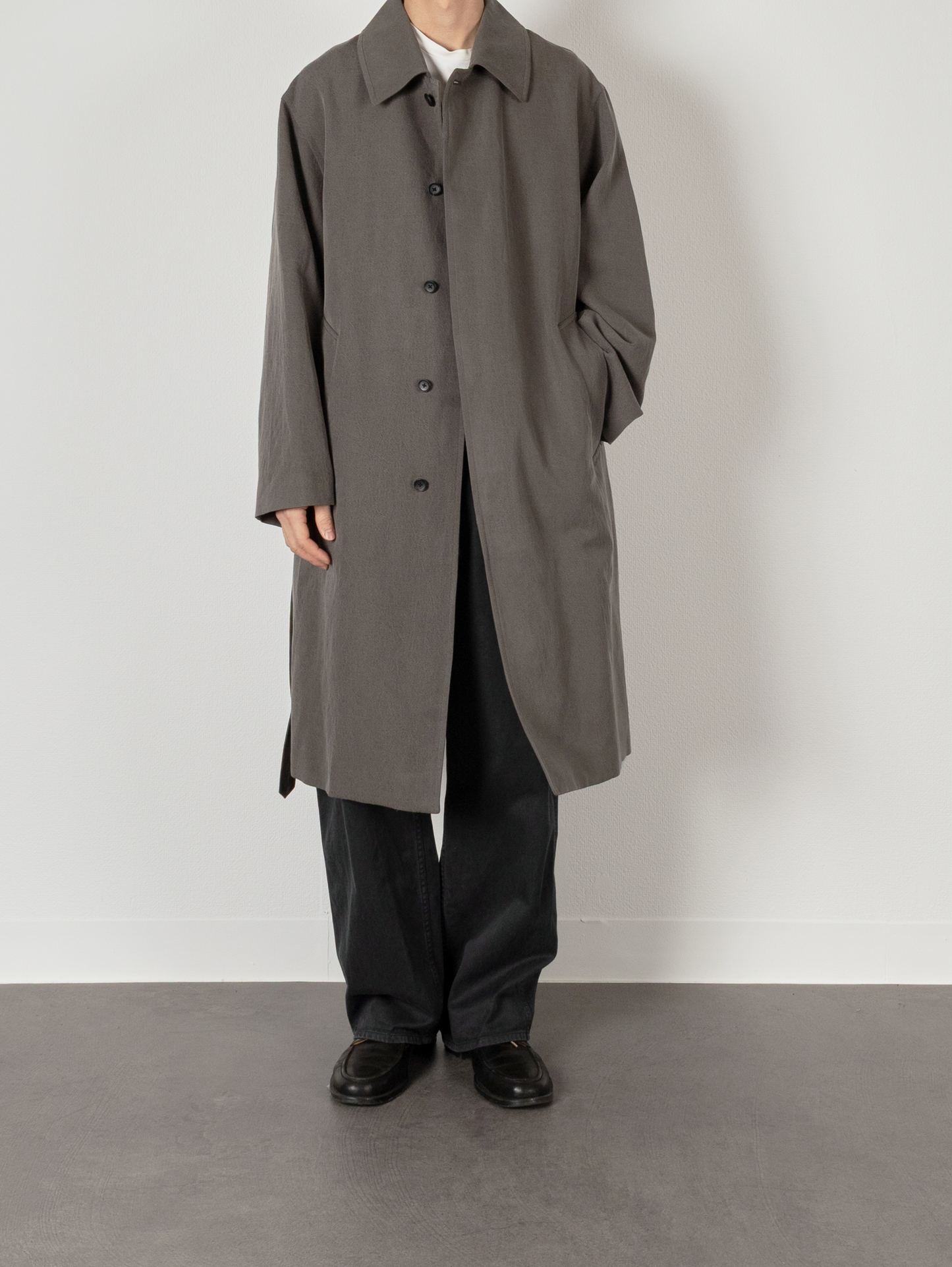 Model 176cm/62kg size M color HAZE GRAY着用