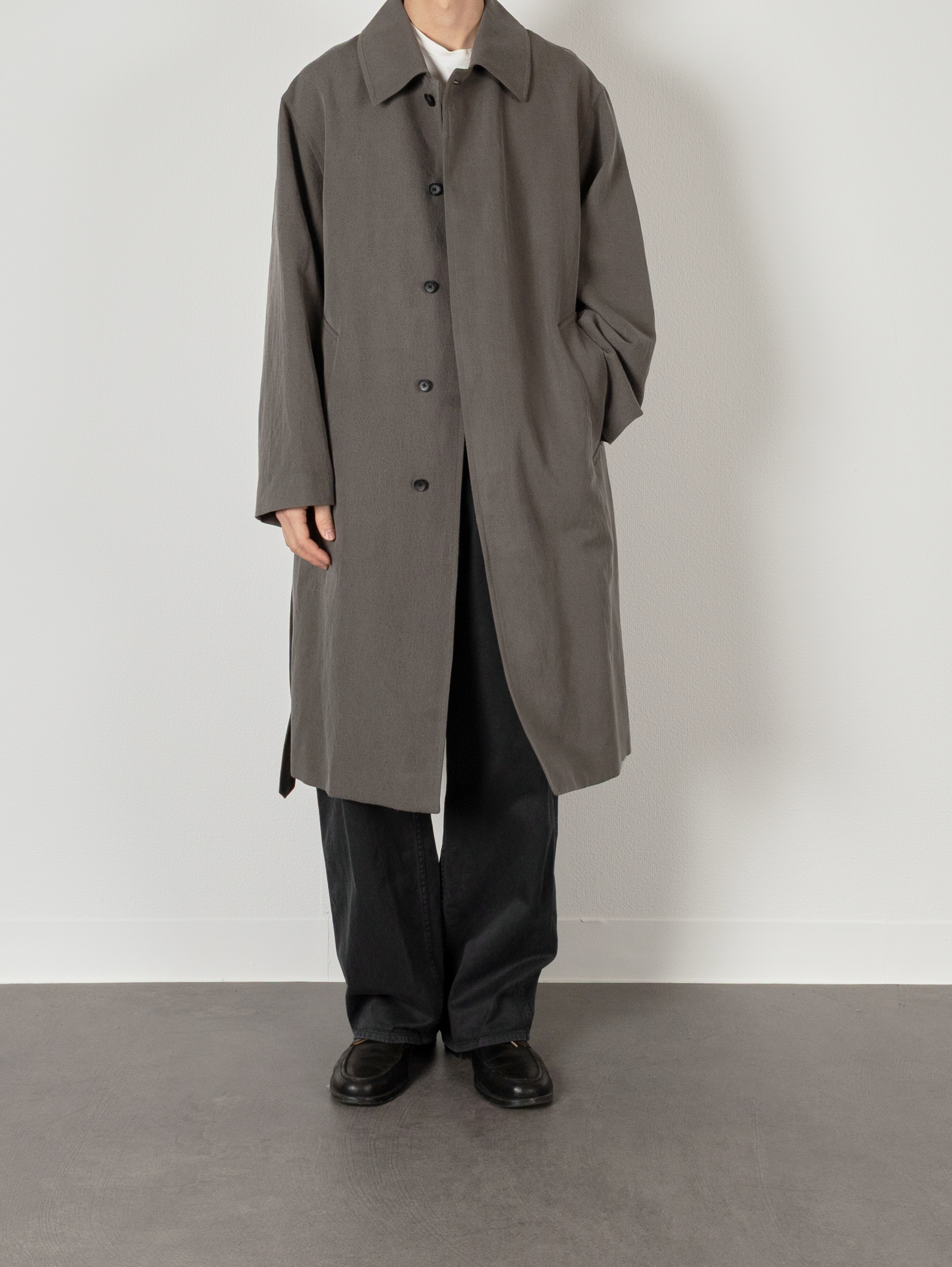 Model 176cm/62kg size M color HAZE GRAY着用