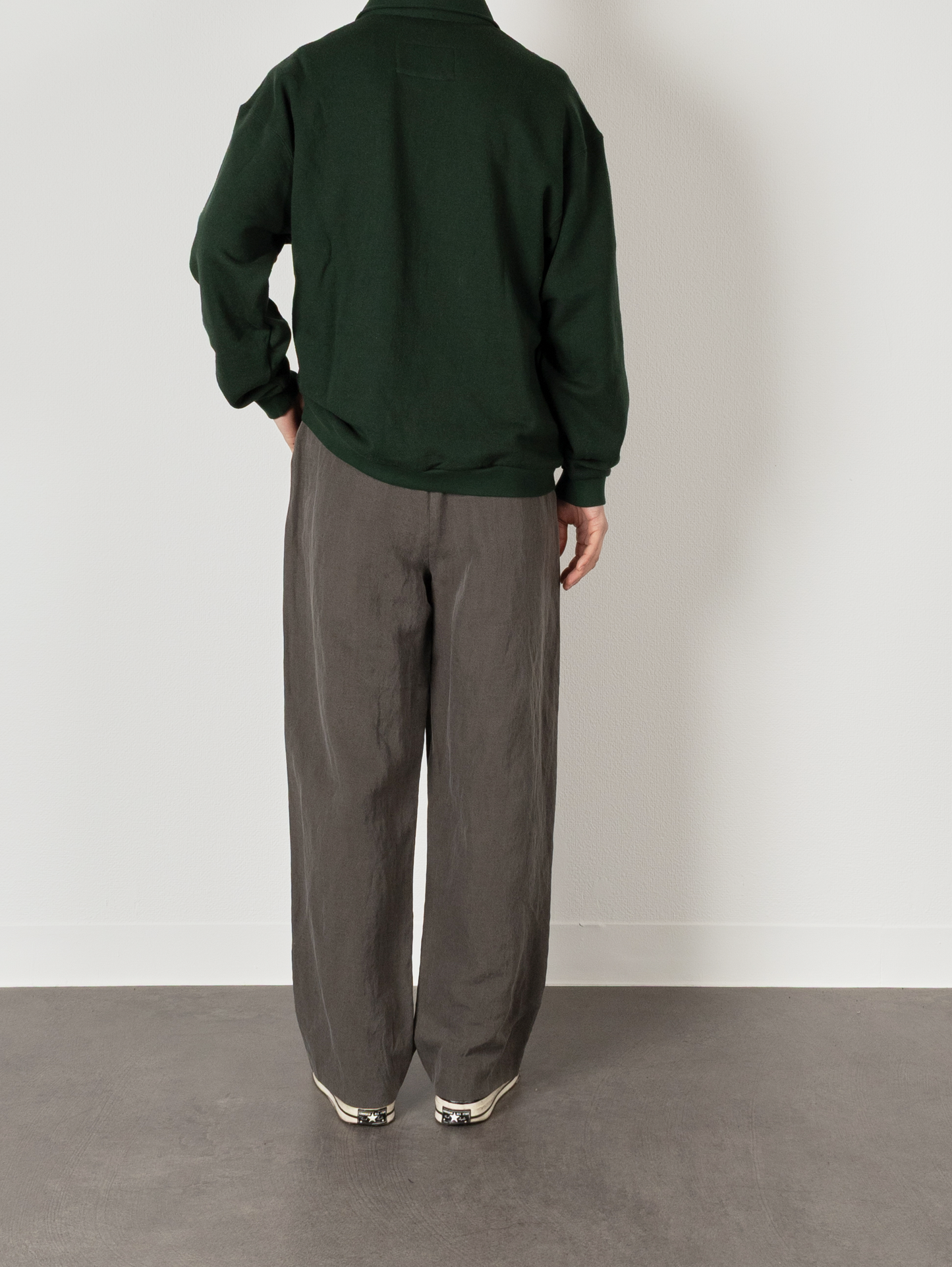 Model 176cm/62kg size M color GREEN着用