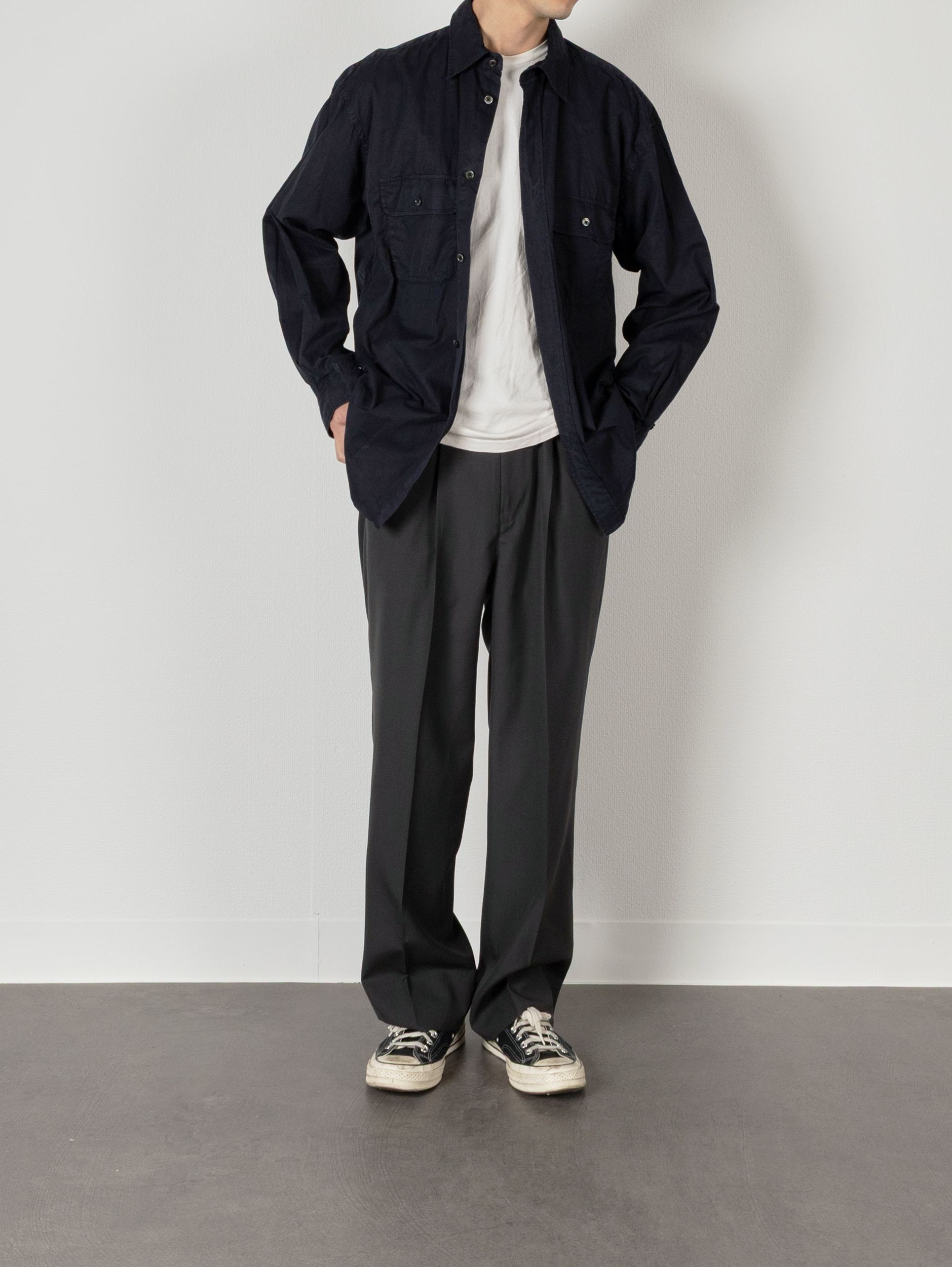 Model 176cm/62kg size L color NAVY着用