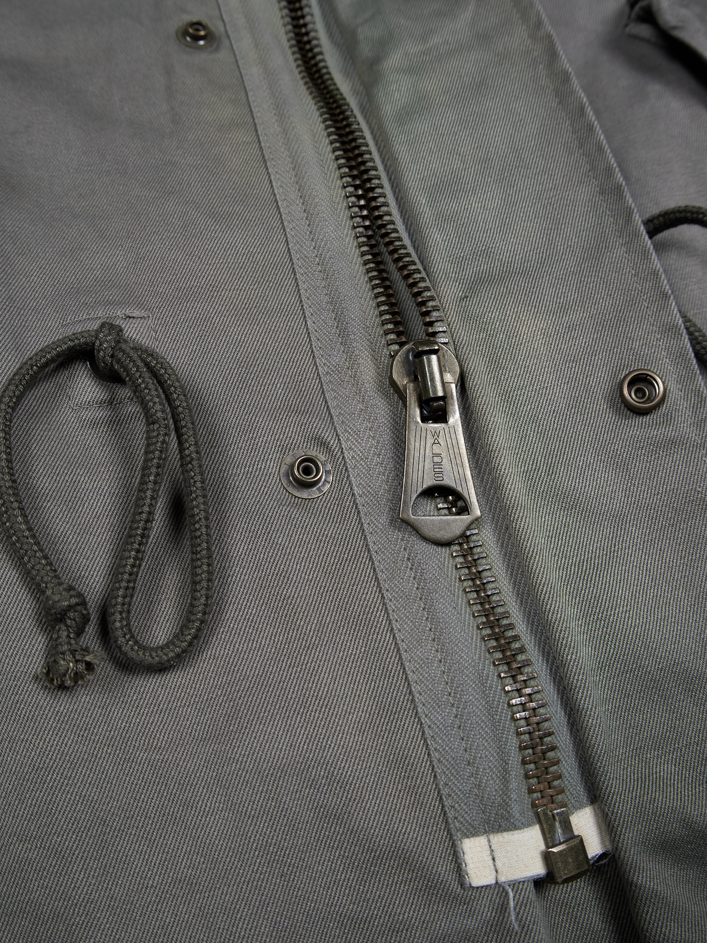 GARMENT DYED FINX/ZIMBABWE COTTON M-65 FISHTAIL COAT｜GRAY