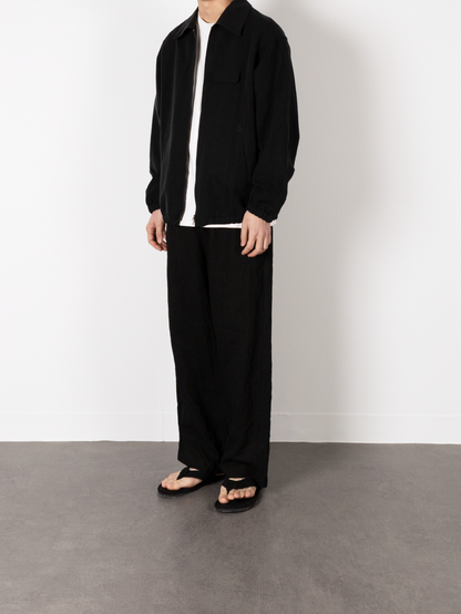 Model 176cm/62kg size M color BLACK着用