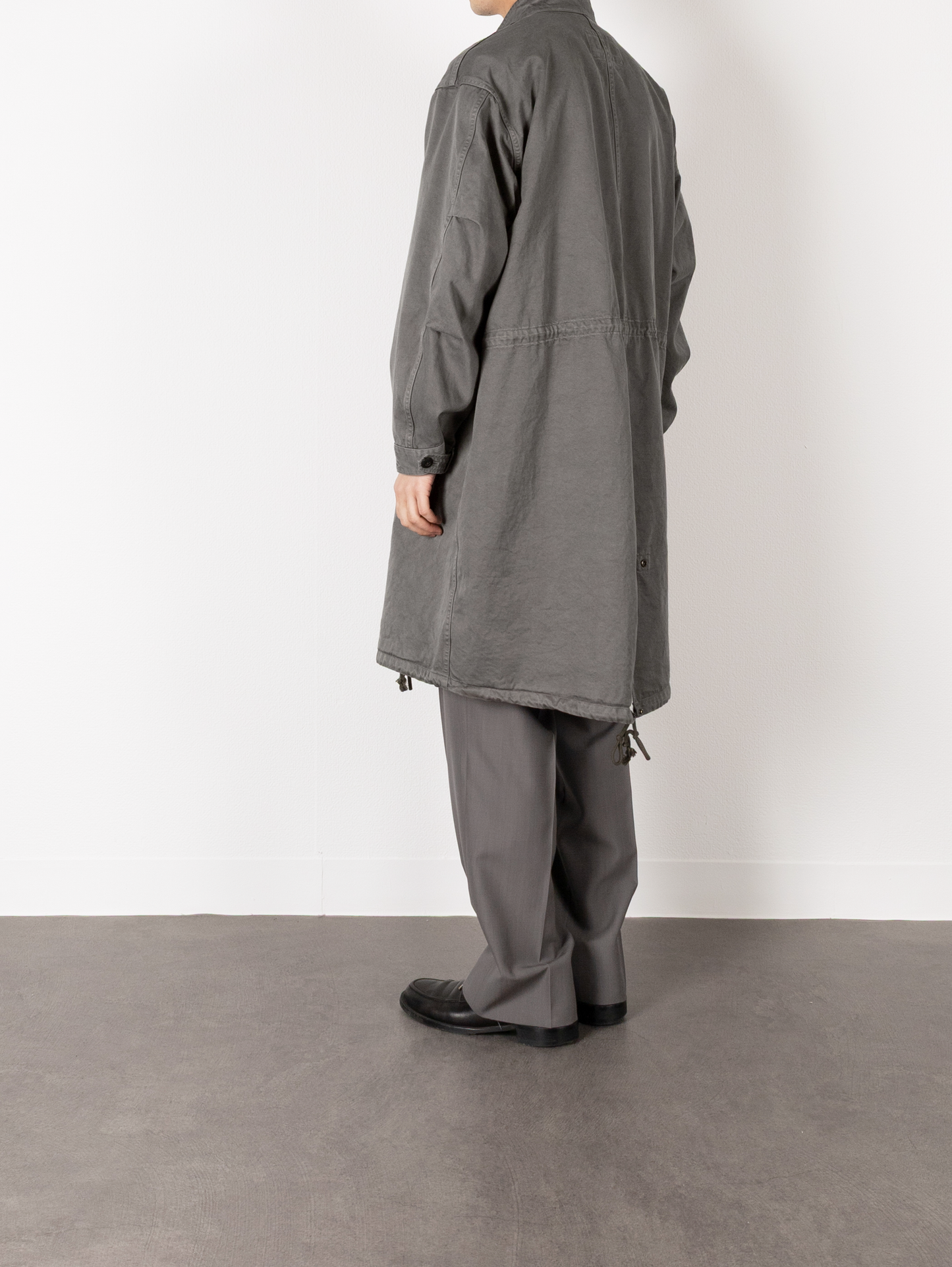 Model 176cm/62kg size M color GRAY 着用