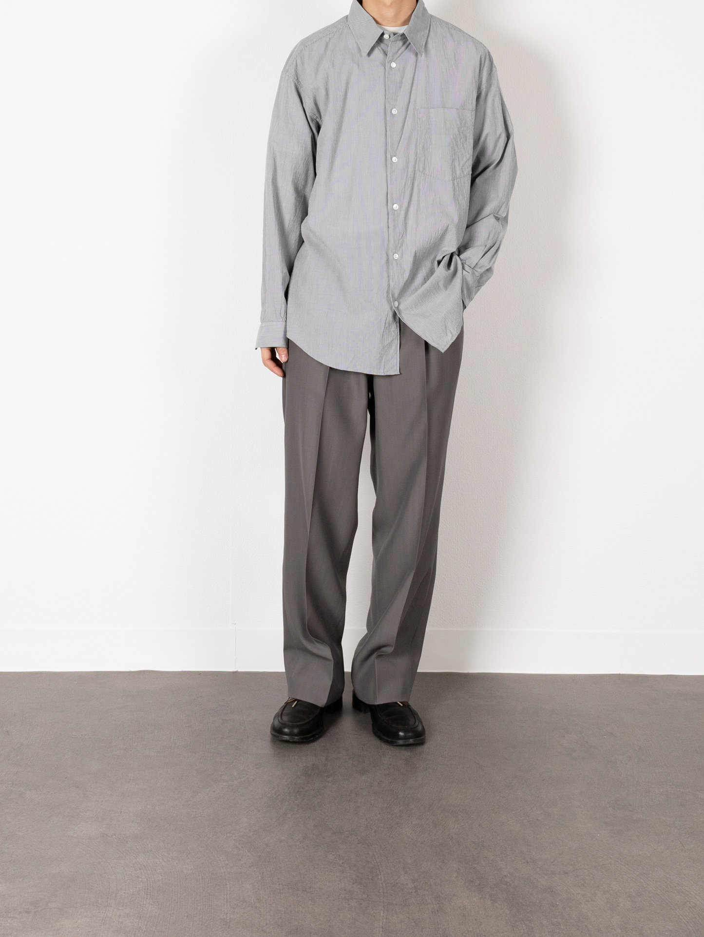 Model 176cm/62kg size L color GRAY STRIPE 着用