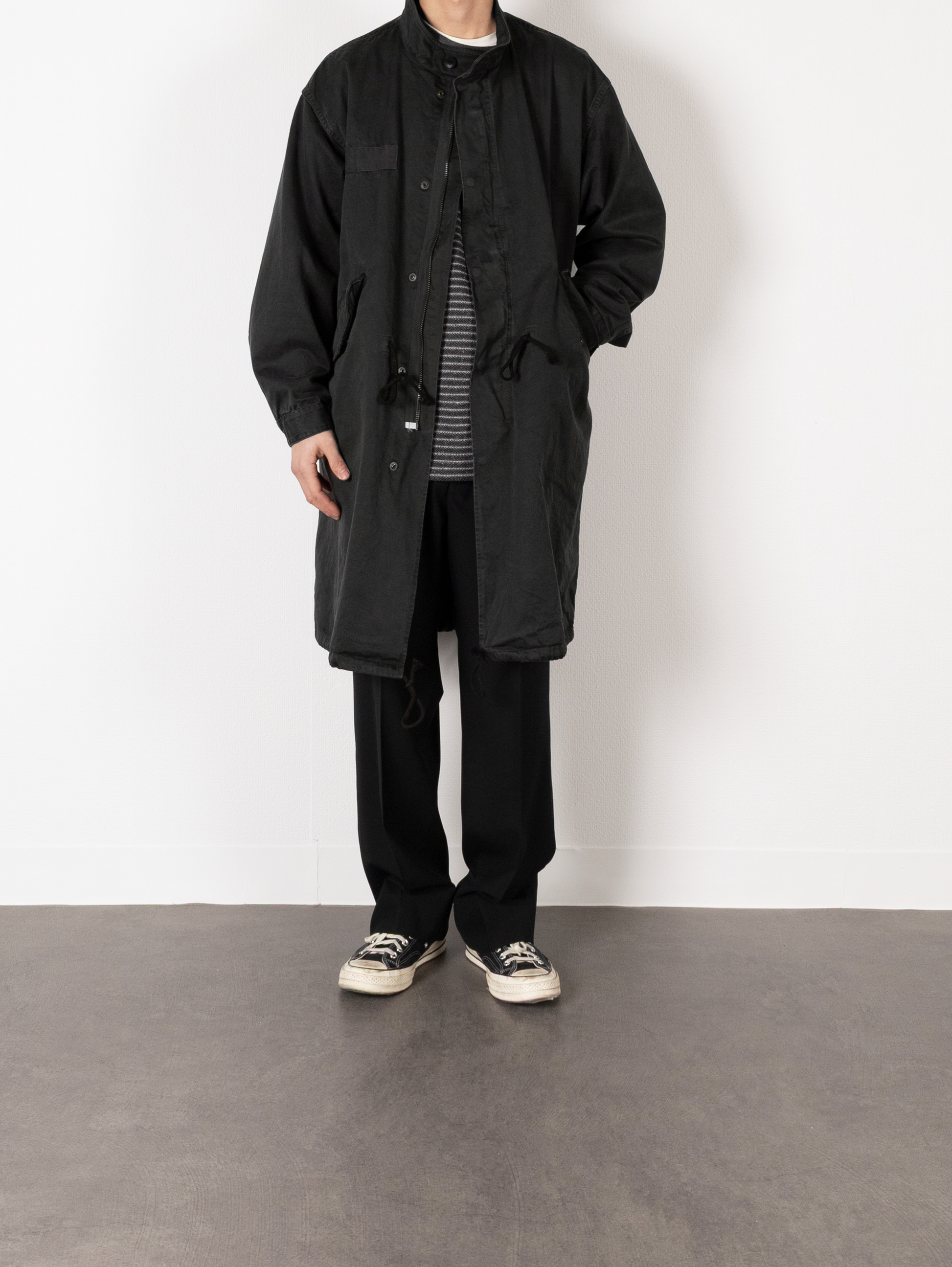 Model 176cm/62kg size M color INK BLACK 着用