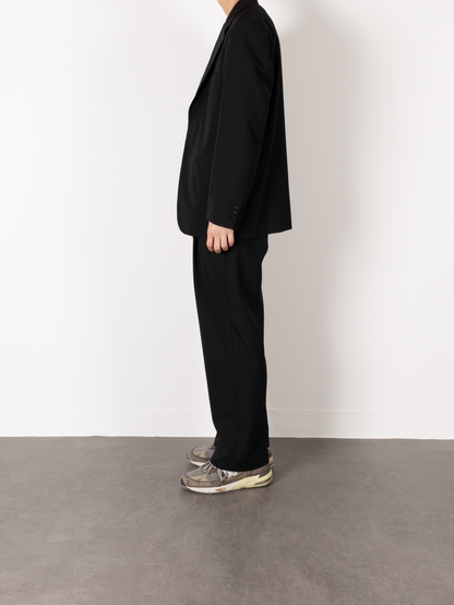 Model 176cm/62kg size M color BLACK 着用