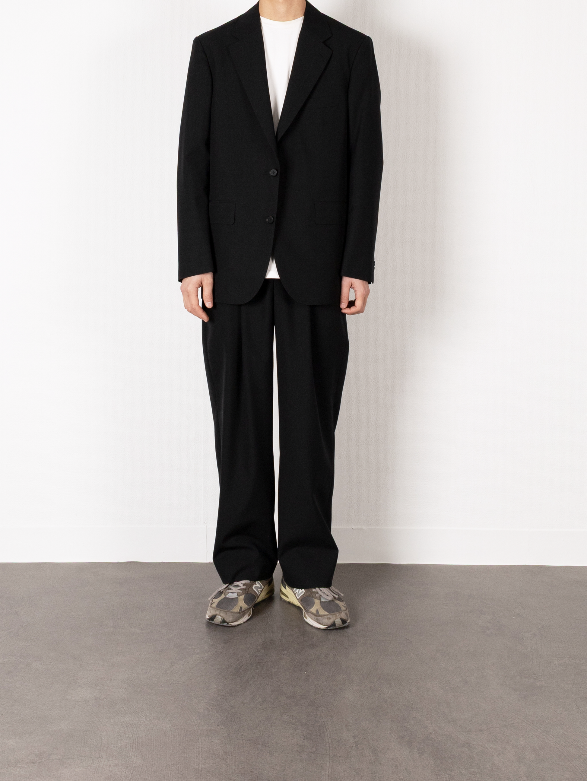 Super130's WORSTED WOOL TROPICAL TAILORED JACKET|BLACK – Cornier Super130's WORSTED WOOL TROPICAL TAILORED JACKET|BLACK – Cornier