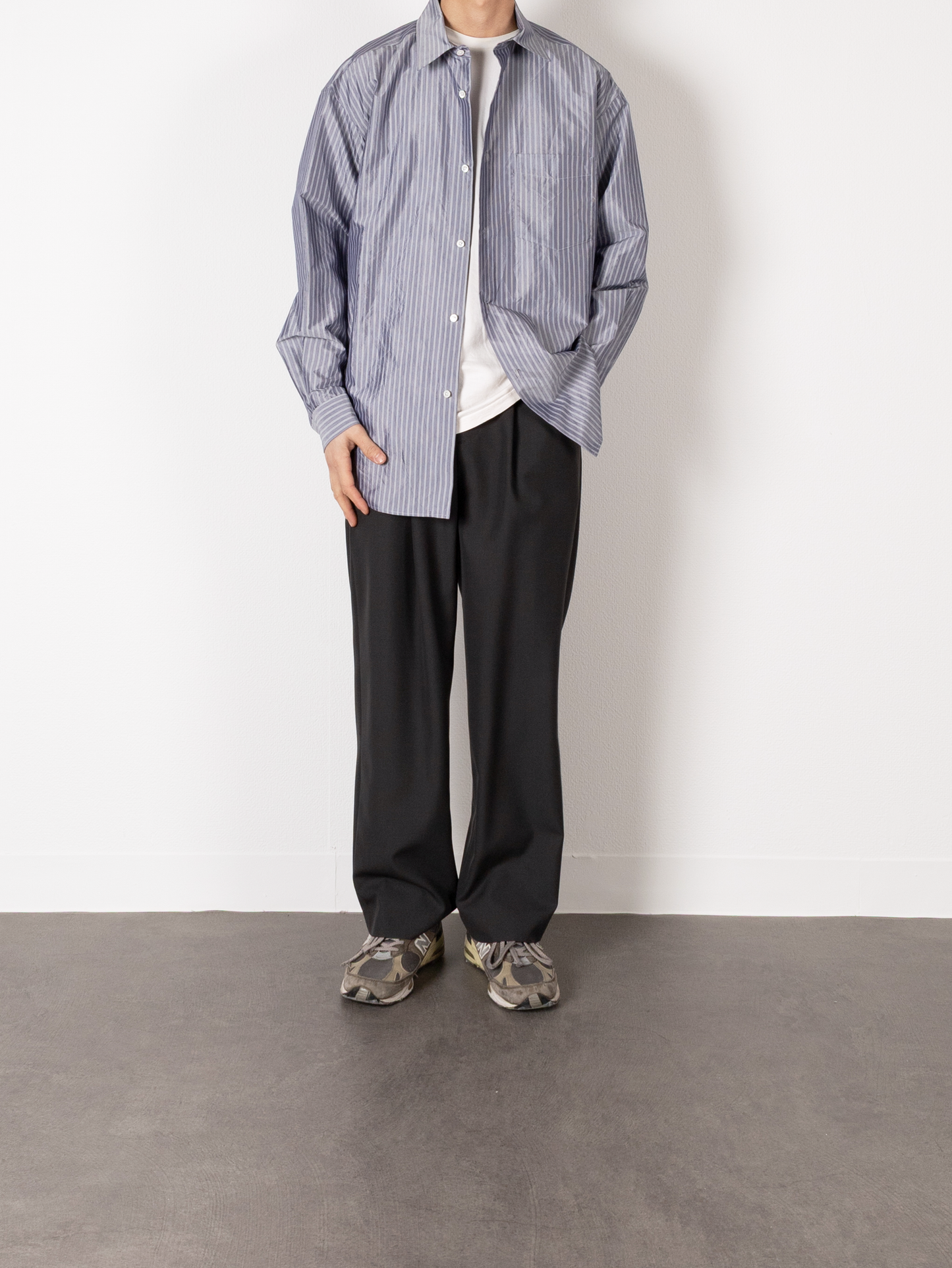 Model 176cm/62kg size L color BLUE 着用
