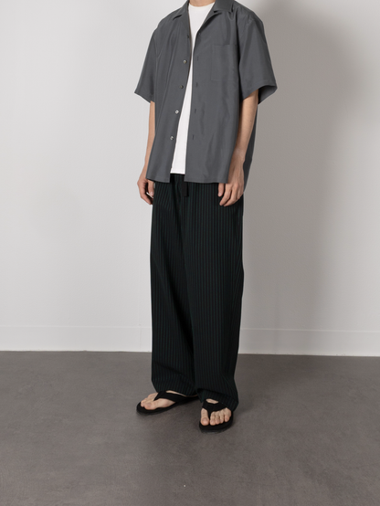 Model 176cm/62kg size M color SLATE BLUE着用