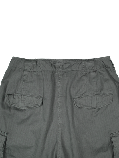 GARMENT DYED FINX COTTON HBT CARGO SHORTS｜FOG KHAKI