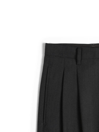 Super130's WORSTED WOOL GABARDINE 2-TUCK PANTS｜AGED GRAY