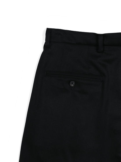 Super130's WORSTED WOOL GABARDINE 2-TUCK PANTS｜TOP BLACK