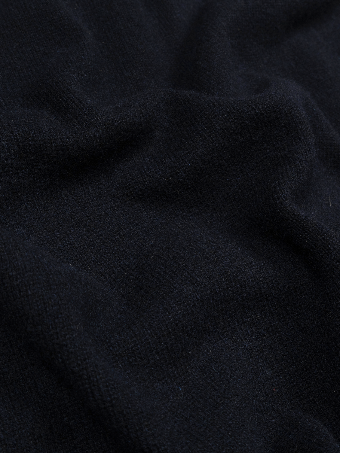 ALASHAN CASHMERE HENLEY NECK SWEATER｜NAVY