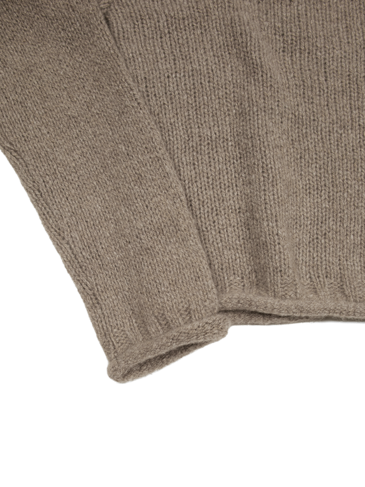 CASHMERE/SABLE V-NECK SWEATER｜NATURAL