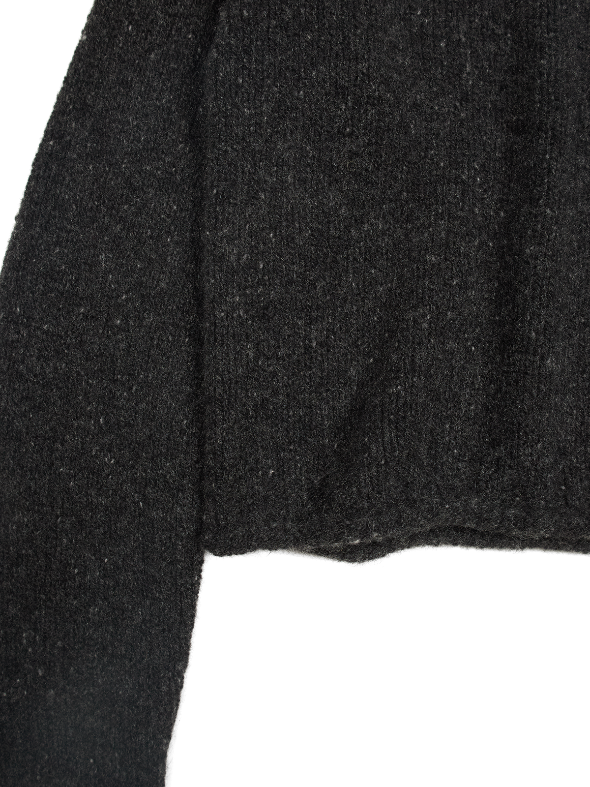 CASHMERE/SABLE V-NECK SWEATER｜CHARCOAL