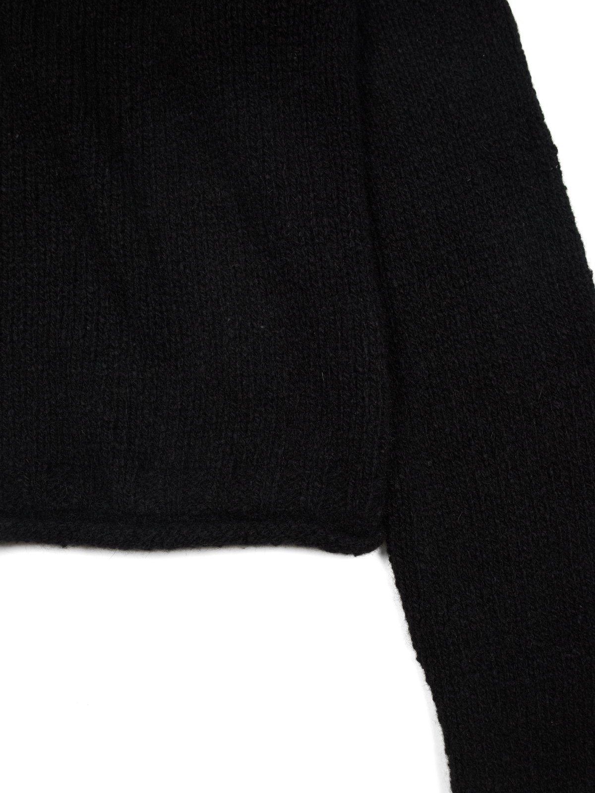 CASHMERE/SABLE V-NECK SWEATER｜BLACK