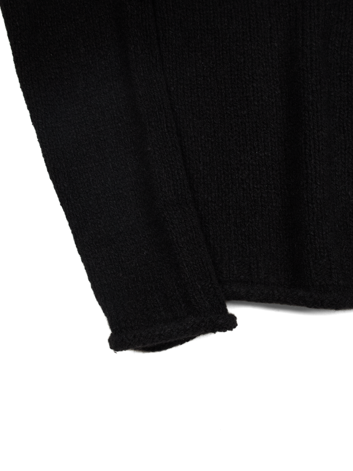 CASHMERE/SABLE V-NECK SWEATER｜BLACK