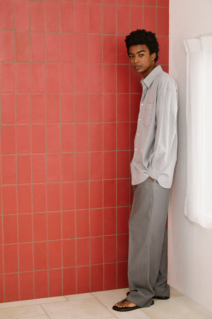 Model 184cm size L color GRAY STRIPE 着用