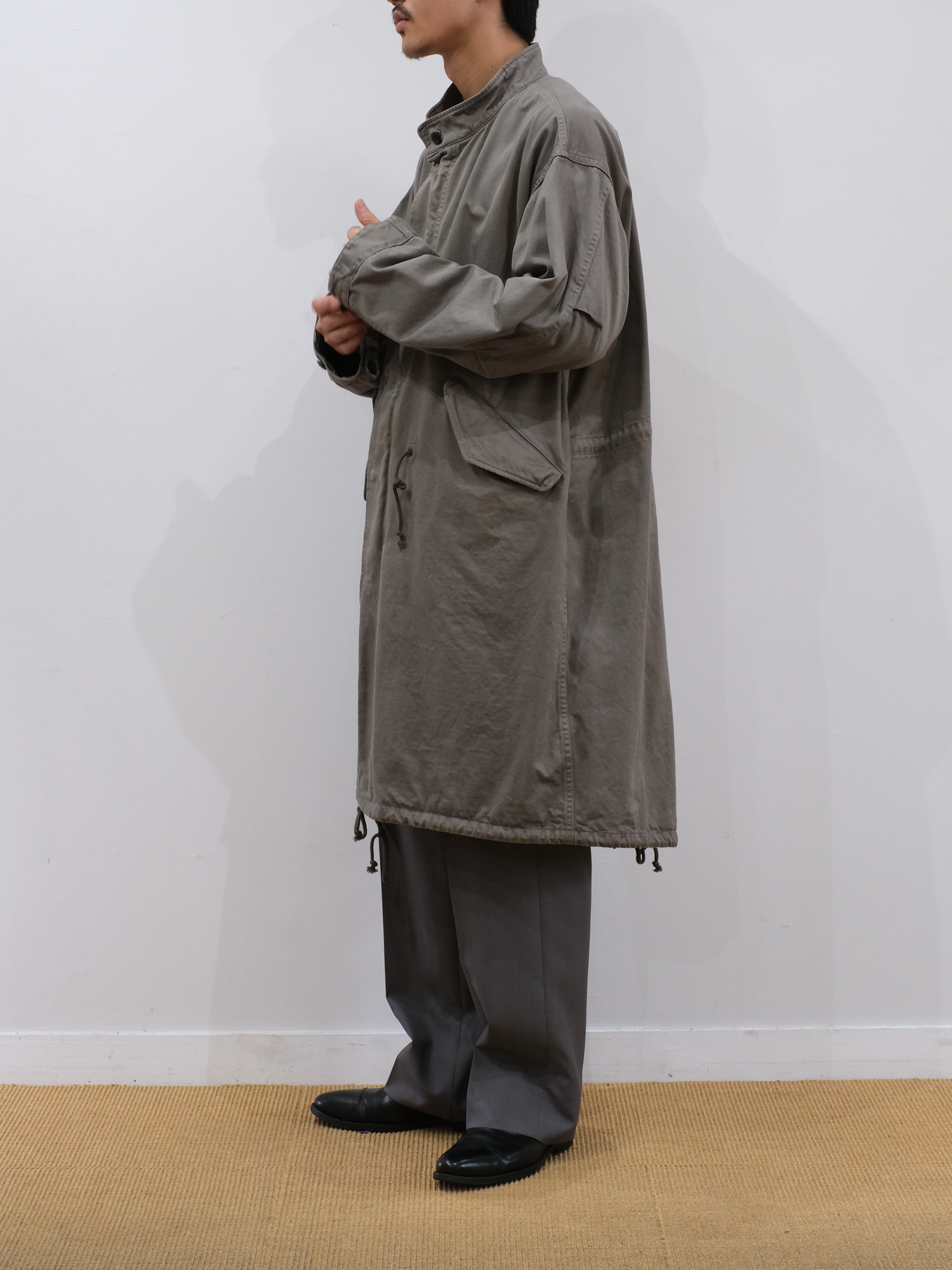 Model 175cm size L color GRAY 着用