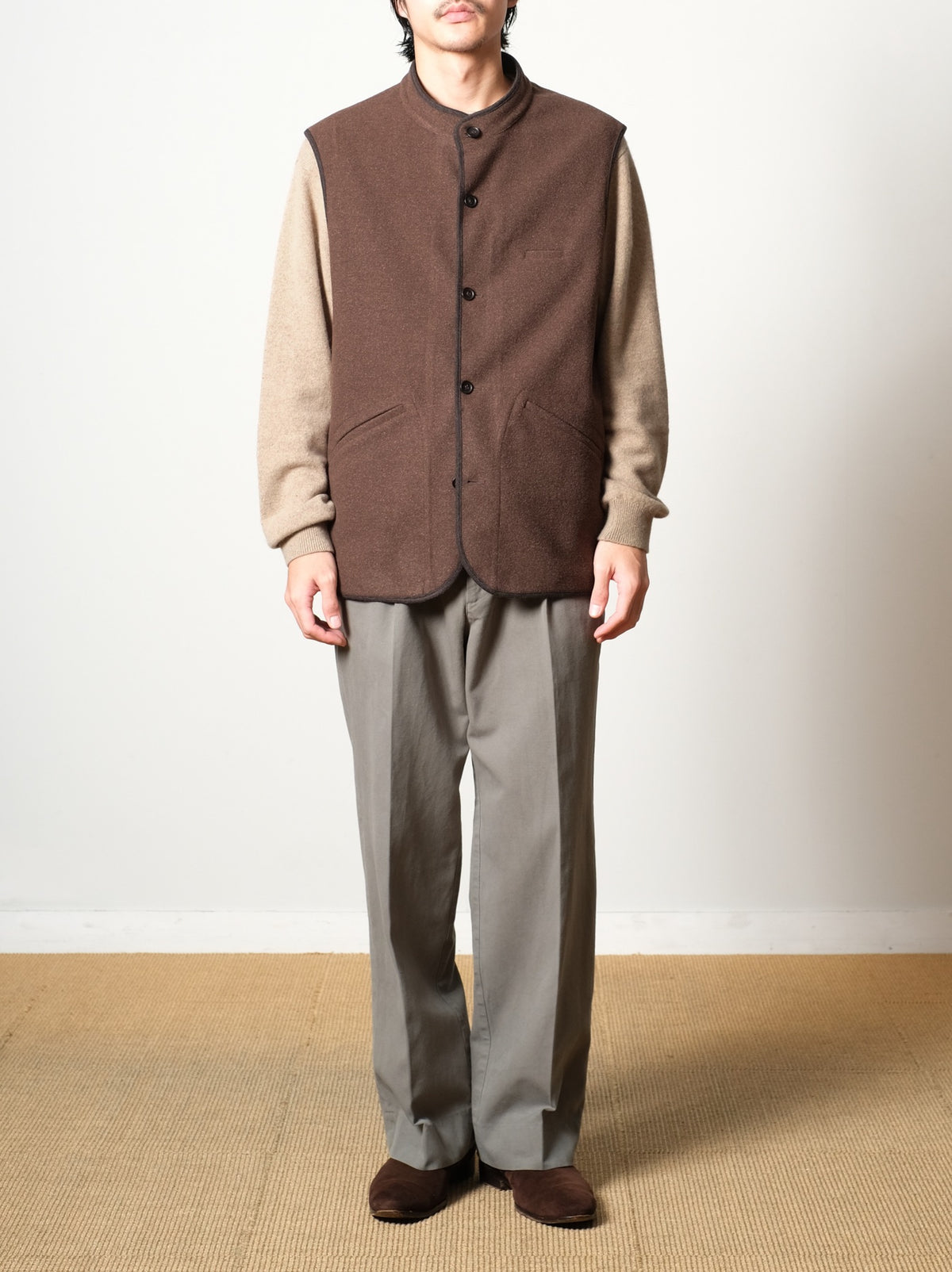 Model 175cm size L color BROWN着用