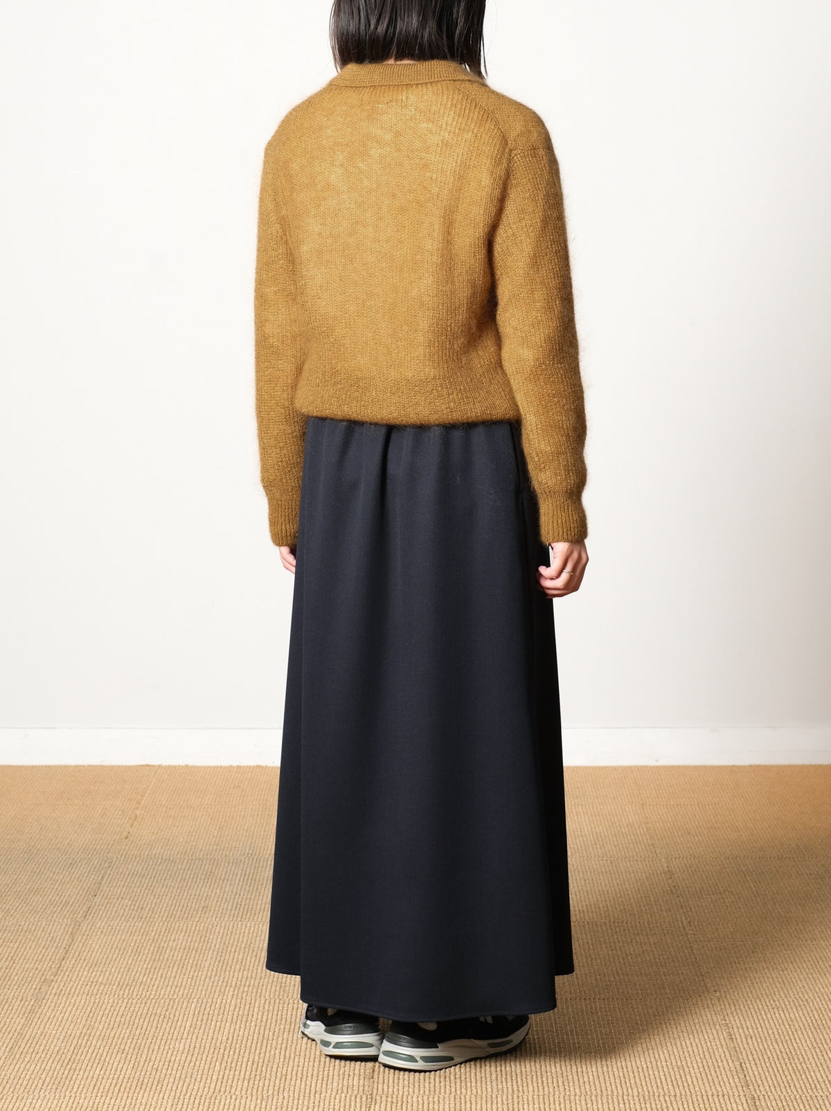 Model 159cm size S color CAMEL着用