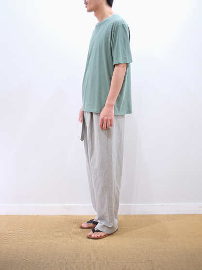 Model 175cm size M color FOG GREEN着用